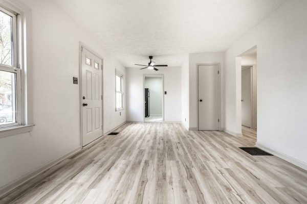 4605 Farrington Ave-10