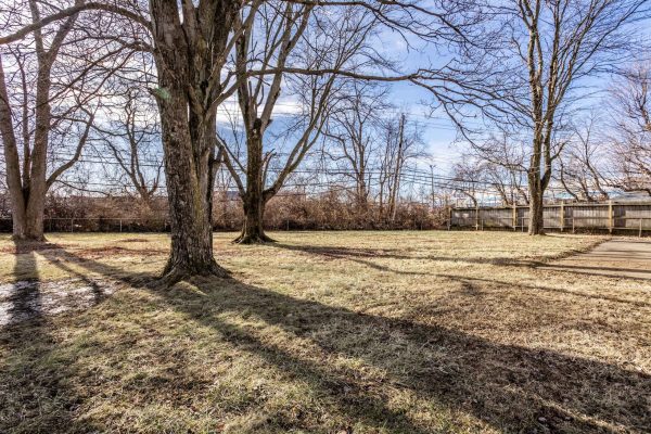 8815-frontenac-road-006